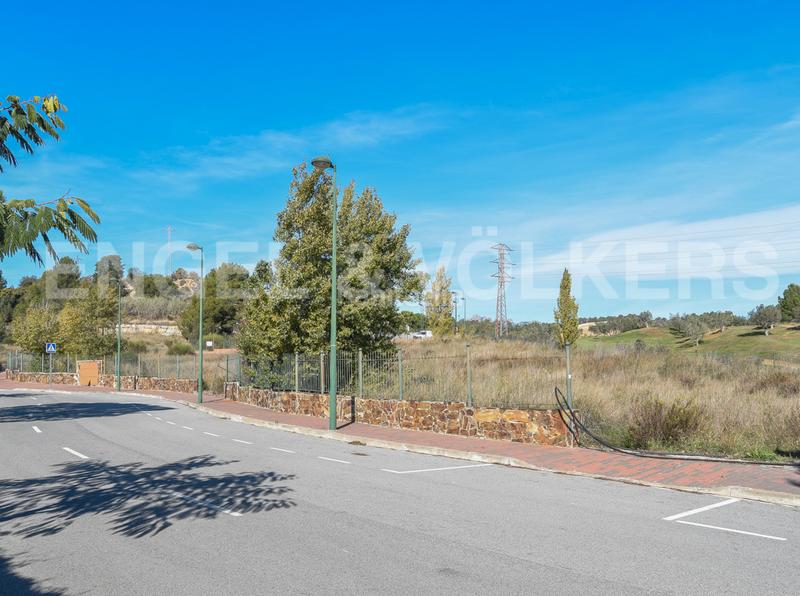 Foto 9feeab0c-34ea-44c8-8a87-9bb542bf146d. Residential plot in Sant Esteve Sesrovires