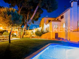 Masia a Puigdàlber. Exclusiva villa del siglo xv en puigdàlber