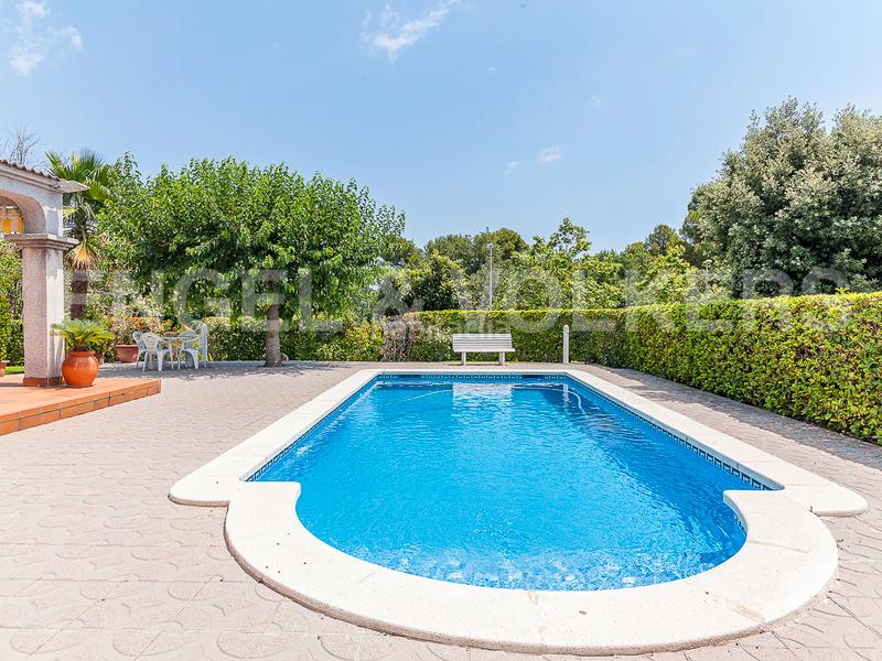 Foto c279c503-c659-4f5b-816a-24081e602262. Casa amb calefacció aparcament piscina a Castellarnau Sabadell