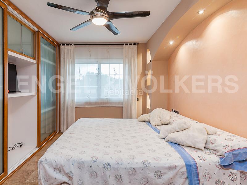 Foto fab2f8c0-bceb-419f-bb80-8378474d28fe. Casa amb calefacció aparcament piscina a Castellarnau Sabadell