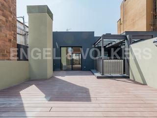 Ático en Dreta de l´Eixample. Renovado ático con terrazas en eixample