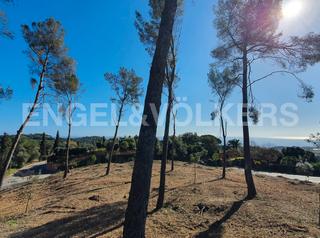 Terreny residencial  Plaça del turó. Terreno llano con vistas al mar