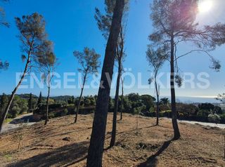 Solar urbano  Plaça del turó. Terreno llano con vistas al mar