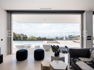 Mas à Teià. Espectacular villa blue infinity en teià