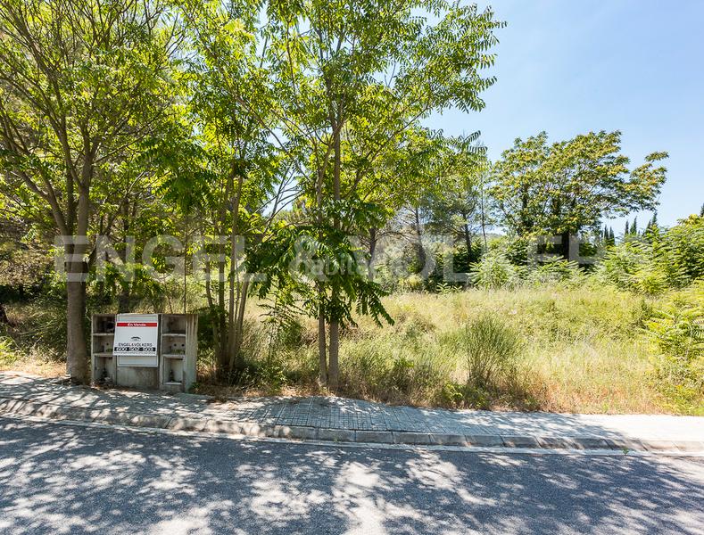 Foto b89093c0-b60b-49de-9cd9-bc4cca325eff. Residential plot in Castellví de Rosanes