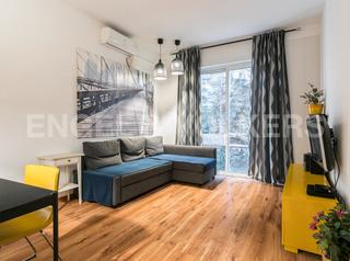Apartamento  Carrer de la flor. Silencioso loft con gran rentabilidad