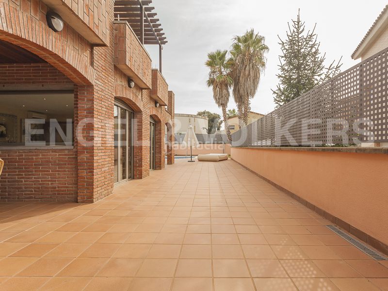 Foto a7b10a62-9f2a-49fb-8be2-9fbc8ee398dd. Casa amb calefacció aparcament piscina a Viladecavalls