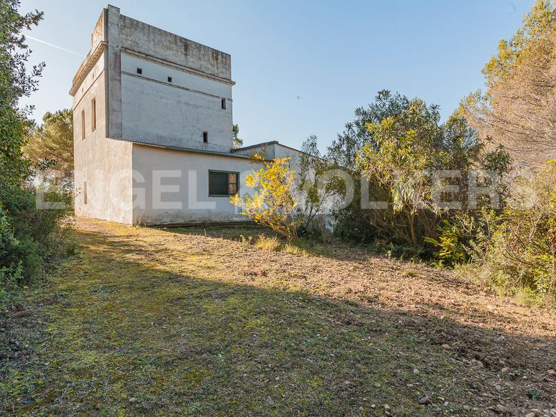 Foto e38795ac-a226-4c8f-8f1e-c58dc2f34b86. Masia amb calefacció aparcament a Sant Muç Rubí