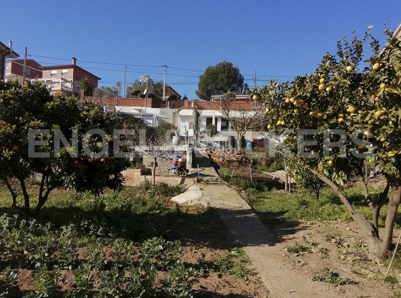 Foto 84044cd9-8c80-4e70-a5c1-4d3d0474744d. Terreno residencial magnifico terreno soleado en Castellbisbal