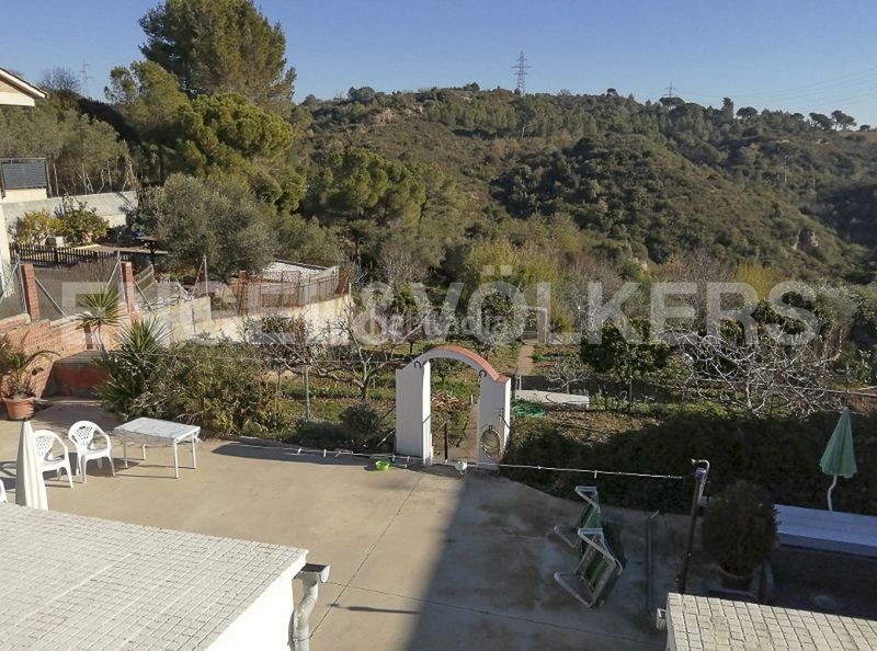 Foto a77c0ad9-1433-4df4-bbe9-dbcd57c1097e. Terreno residencial magnifico terreno soleado en Castellbisbal