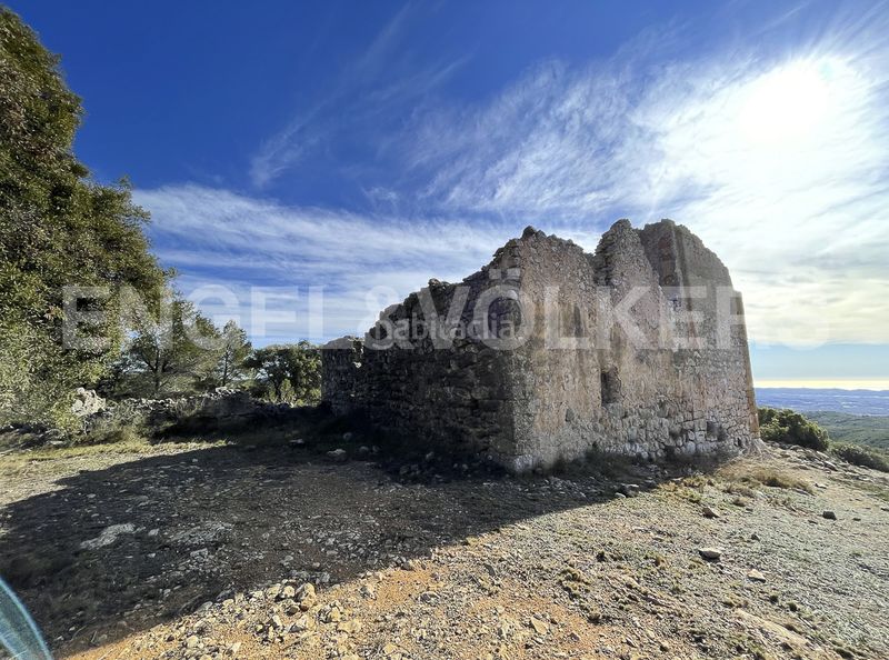 Foto 19542202-3337-41f5-abf3-fc3b66e9350a. Masia a Montmell (El)