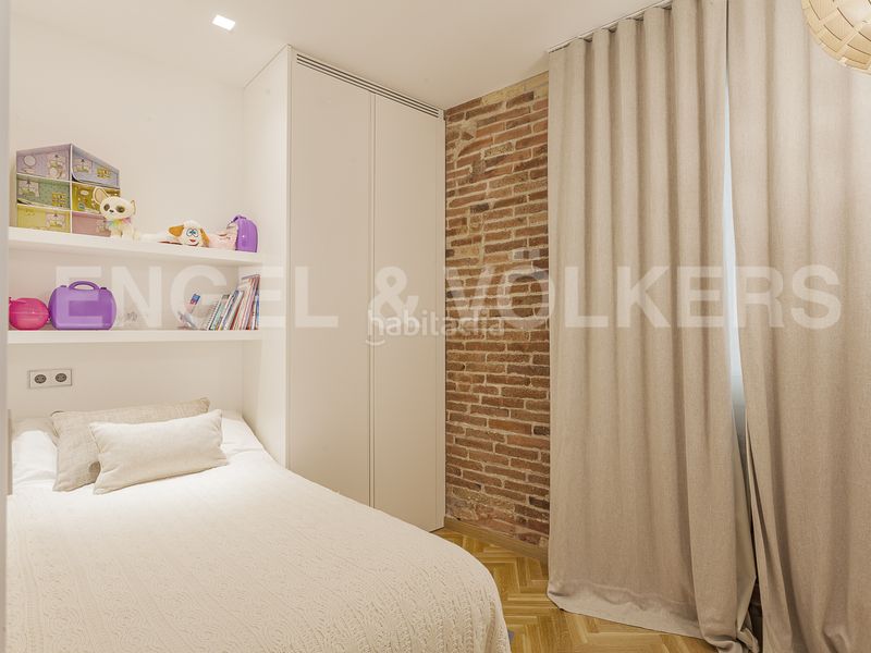 Foto 5c75e6e5-bfa1-4af3-9a36-a546038828a3. Pis amb calefacció a Dreta de l´Eixample Barcelona