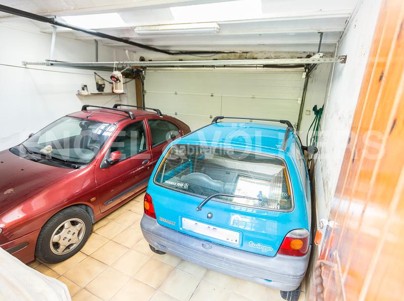 Foto 07358d87-9208-4520-8ceb-da091022aac7. Casa adossada amb calefacció aparcament a Centre Badalona