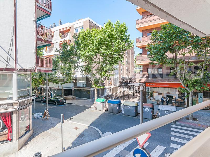 Foto 298f033e-8f5b-43a8-a069-24edb4076b57. Apartament amb calefacció aparcament a Centre - Estació Sant Cugat del Vallès
