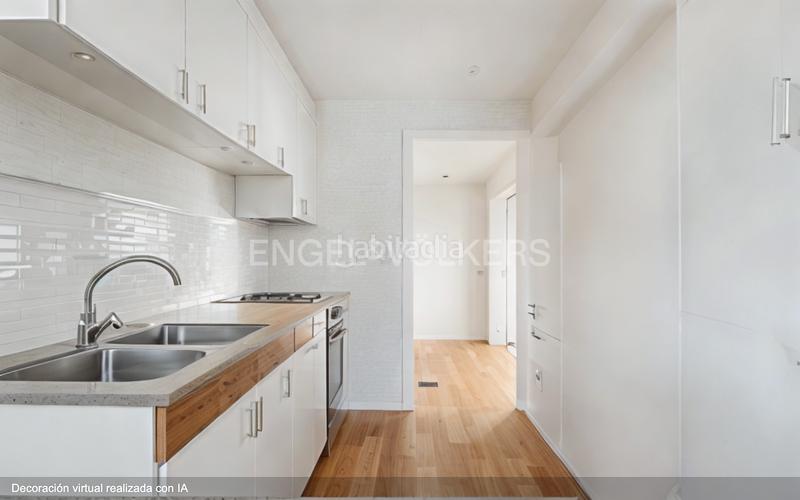 Foto bb8b1993-66de-4c7b-9921-d4a3498320c8. Apartament amb calefacció aparcament a Centre - Estació Sant Cugat del Vallès