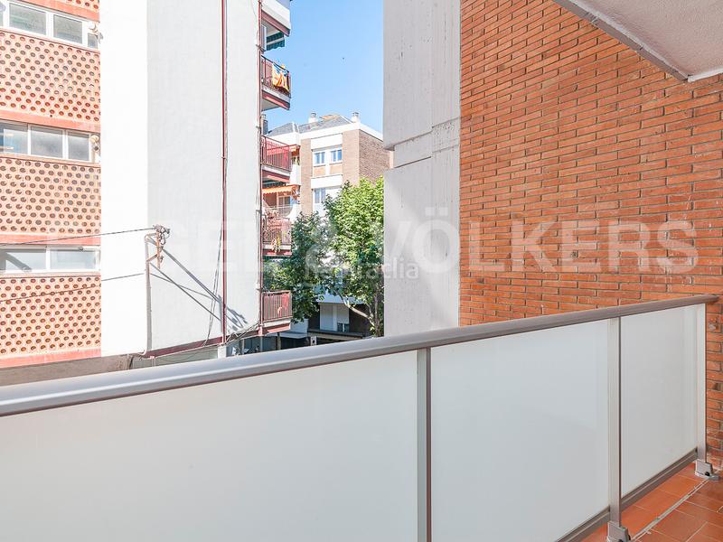 Foto ef6892ff-a539-4c28-bb02-2c59f30eb178. Apartament amb calefacció aparcament a Centre - Estació Sant Cugat del Vallès