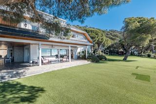 Casa a Cabrils. Propiedad singular en cabrils