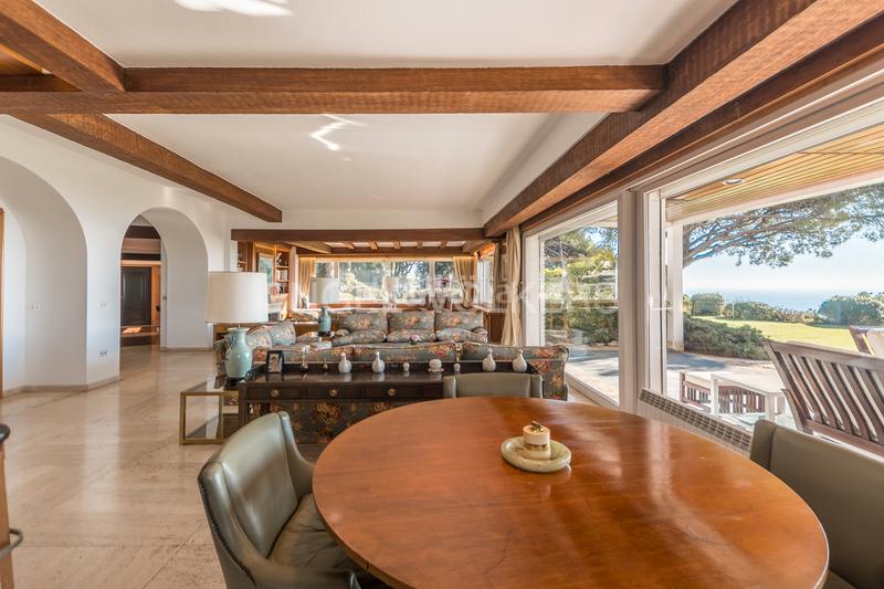 Foto 247a107b-3631-4f6e-b92a-0d516f83fc8b. Casa propiedad singular en Cabrils