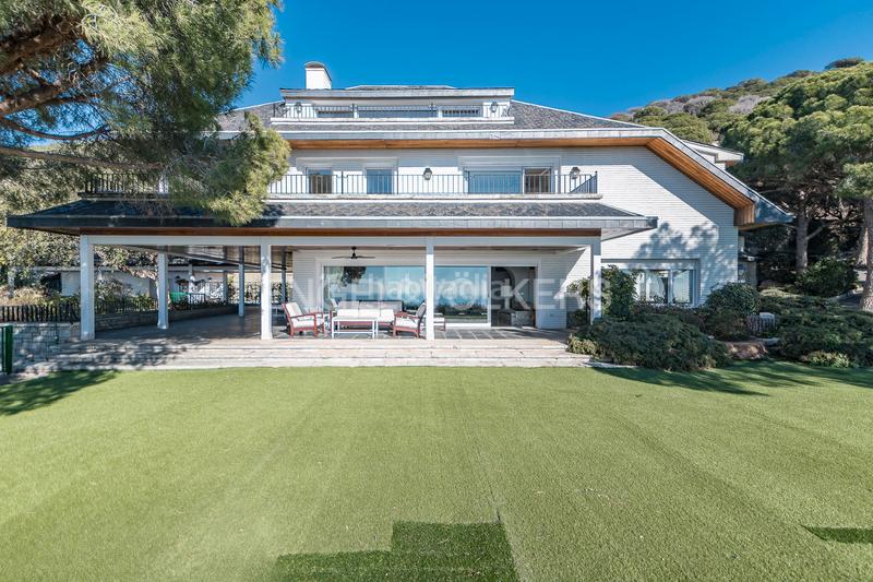 Foto cfa60593-9a0f-4e2e-9c1a-7e754b031fbb. Casa propiedad singular en Cabrils