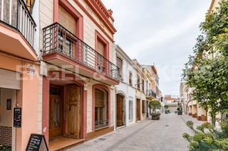 Maison à Centre-Nucli Antic. Casa estilo indiano a pasos del mar y renfe