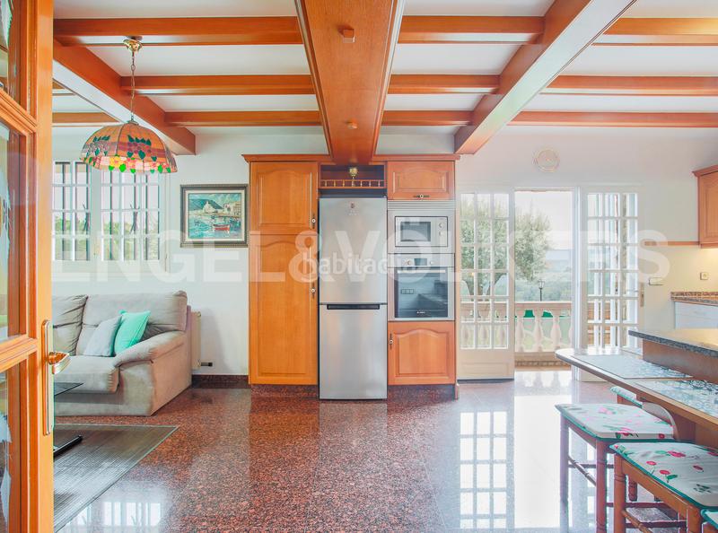 Foto 19dbff9b-6e4a-408d-a486-bc97e181b72e. Casa chalet unifamiliar con piscina y privacidad en Dosrius