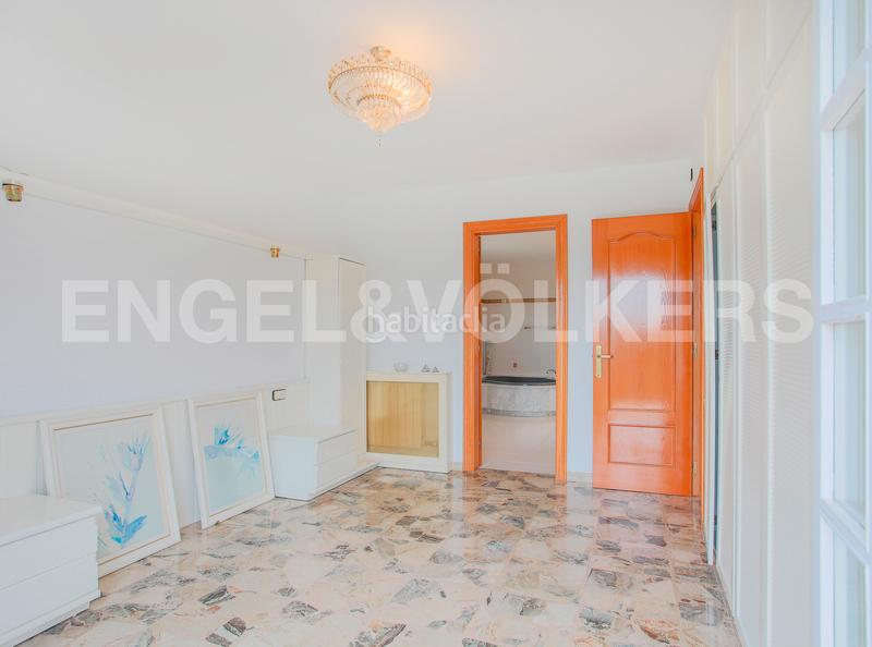 Foto c4485ba3-8854-4c25-8209-389b5a73940a. Casa chalet unifamiliar con piscina y privacidad en Dosrius