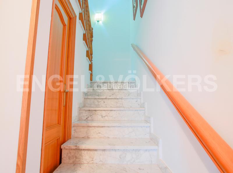 Foto c4b59f77-936b-4deb-bff7-2f882b1408a5. Casa chalet unifamiliar con piscina y privacidad en Dosrius