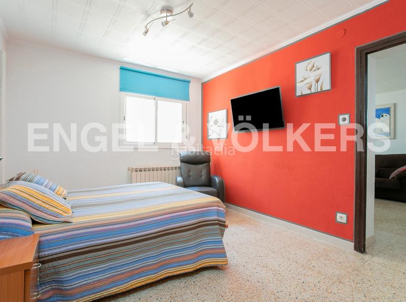 Foto 1dcd9dfb-d507-4fd3-8c22-ac0b22bf34ea. Casa con riscaldamento parcheggio piscina in La Miranda Esplugues de Llobregat