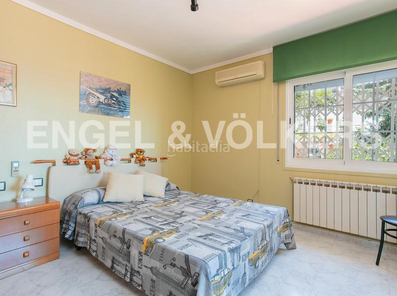 Foto 3fd123dd-346a-4bf3-afda-d071cb3ea476. Casa con riscaldamento parcheggio piscina in La Miranda Esplugues de Llobregat