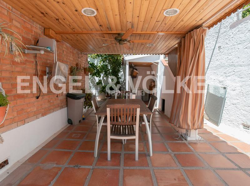 Foto 90ecf830-5ad5-46f7-9f8b-9b4fb32be187. Casa con riscaldamento parcheggio piscina in La Miranda Esplugues de Llobregat