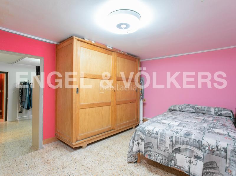 Foto af492ae1-a74d-4073-bddd-a6e69f9c3cad. Casa con riscaldamento parcheggio piscina in La Miranda Esplugues de Llobregat