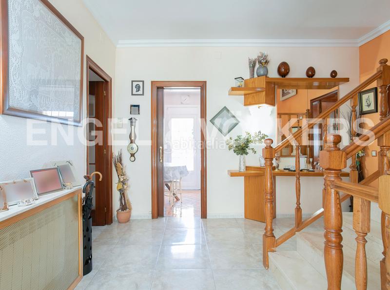 Foto ffde4840-144c-4e3e-a843-cc5dc7e83769. Casa con riscaldamento parcheggio piscina in La Miranda Esplugues de Llobregat