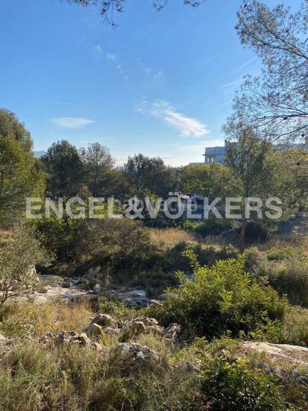 Foto 5ca057b6-1092-4621-b213-20b67feb6126. Terreno residencial parcela amplia junto al bosque en Can Pei en Sitges