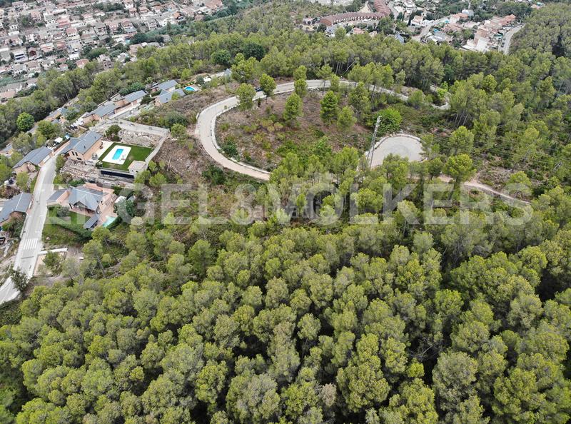 Foto b7b180a4-8a3e-4829-a8f4-dc9ddff840e5. Terrain résidentiel dans Vallirana