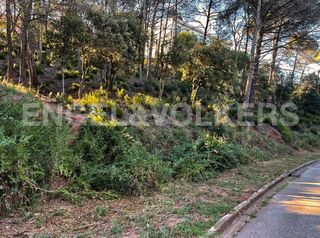 Solar urbano en Matadepera. Parcela de 1.107m2 a tocar del campo de golf