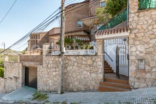 Maison à Vallirana. Unifamiliar con magníficas vistas