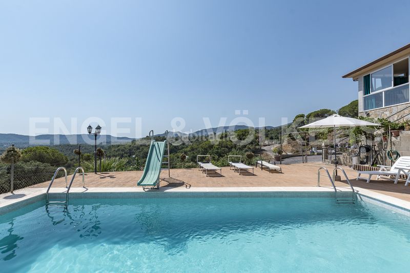 Foto 42aa59b8-c850-4cbb-b917-6a77bb105fca. Casa amb calefacció aparcament piscina a Niàgara Parc -Àgora Parc Tordera