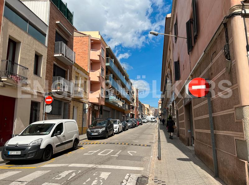 Foto 3e1b8d34-cb9a-45a5-a28d-a95870c99a7c. Àtic amb calefacció aparcament piscina a Eixample Mataró