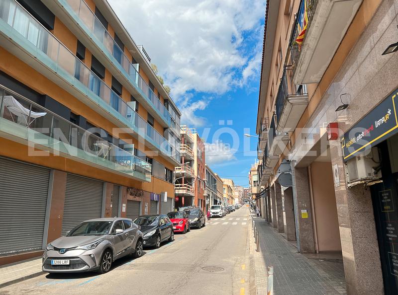 Foto 3fd00dd1-a5e0-4e5e-929a-ada6309ea4ea. Àtic amb calefacció aparcament piscina a Eixample Mataró