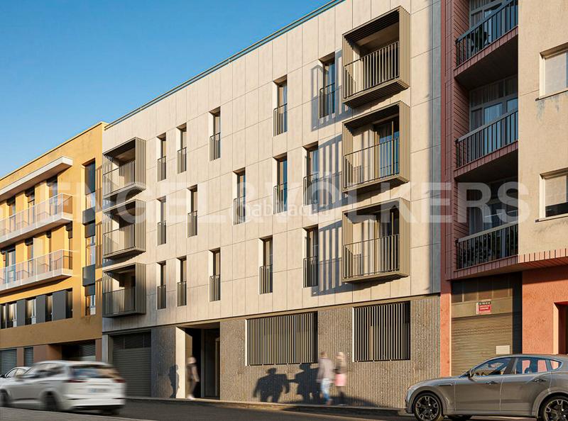 Foto b36ed5b2-9a71-46c8-af58-b95839340f39. Àtic amb calefacció aparcament piscina a Eixample Mataró