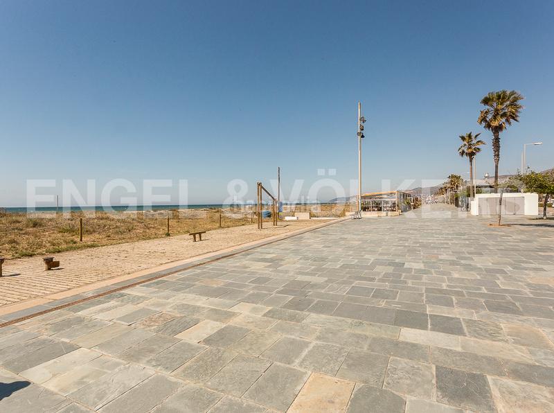 Foto 282d58e3-3805-4f39-ba8e-cc9e3c1528d4. Casa  unifamiliar en playa en Lluminetes Castelldefels