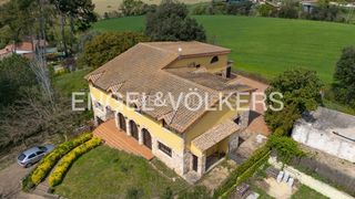 Casa a Mas Rampinyo - Montcada Nova - Carrerada. Bonita propiedad rústica a reformar a 20 min de barcelona