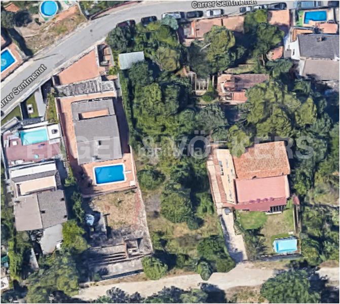 Foto cea32b13-8c7d-4cfc-b1b6-6ae5617c5953. Terreny residencial a Montflorit Cerdanyola del Vallès