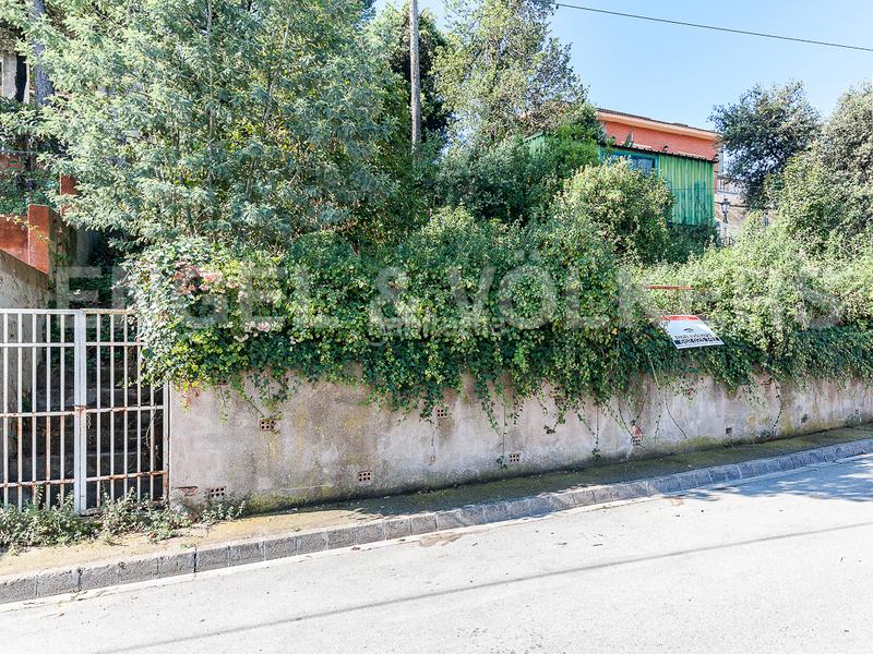 Foto de4442c9-3c94-42d6-ad77-9202e4aadb80. Terreny residencial a Montflorit Cerdanyola del Vallès