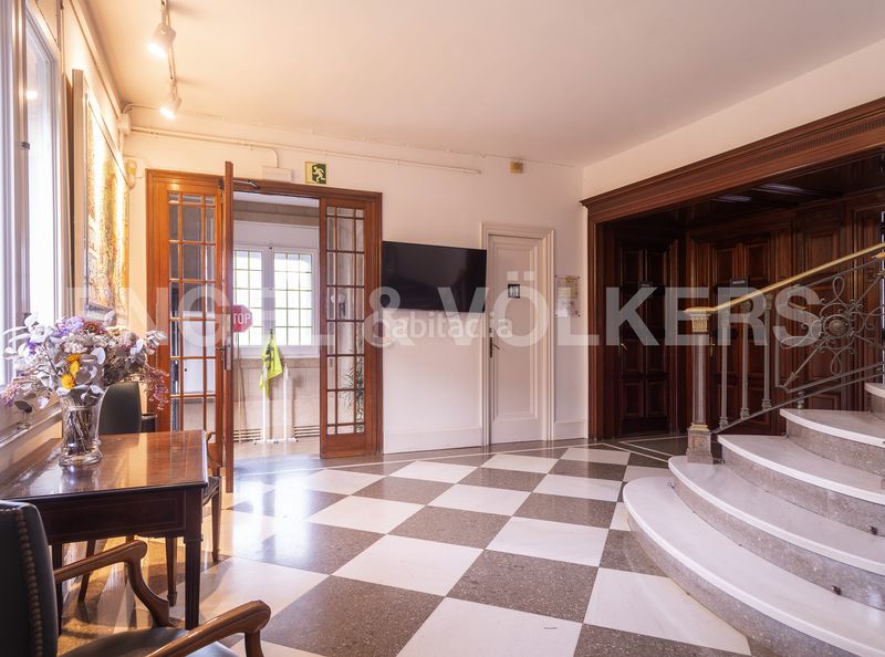 Foto 6b6a6e2a-cd51-4298-950e-11d0e38909c2. Casa amb calefacció a Pedralbes Barcelona