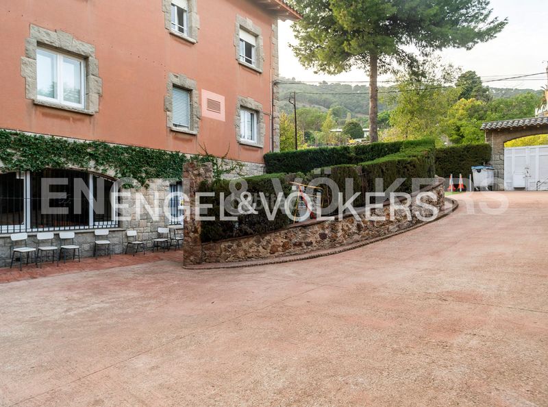Foto 7cc97423-1cde-40b8-aff7-c2e2db112f70. Casa amb calefacció a Pedralbes Barcelona