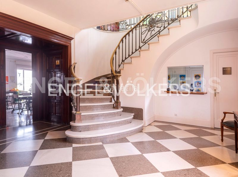 Foto 91038397-7a5c-4493-8d58-83a24bea7bd1. Casa amb calefacció a Pedralbes Barcelona