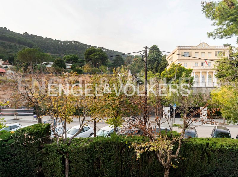 Foto eb0ab2cd-a884-4b60-9b97-5de37077800b. Casa amb calefacció a Pedralbes Barcelona