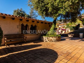 Casa en Ametlla del Vallès (L´). Hogar de estilo provenzal en lametlla del vallès