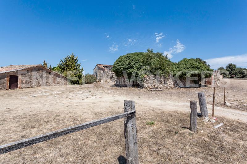 Foto a4778f36-d90b-48b5-964d-f45e3564f0ba. Masía  acondicionada como alojamiento rural en Subirats